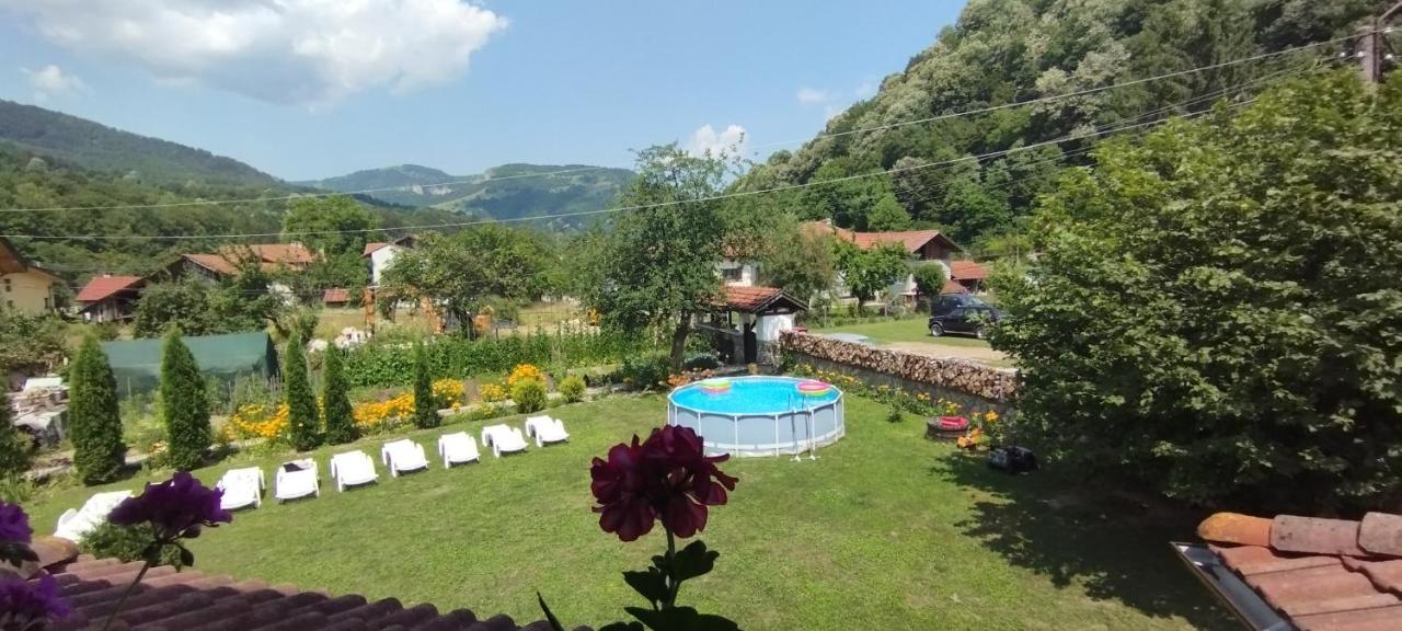Къща За Гости Джонсън Рибариця Екстер'єр фото